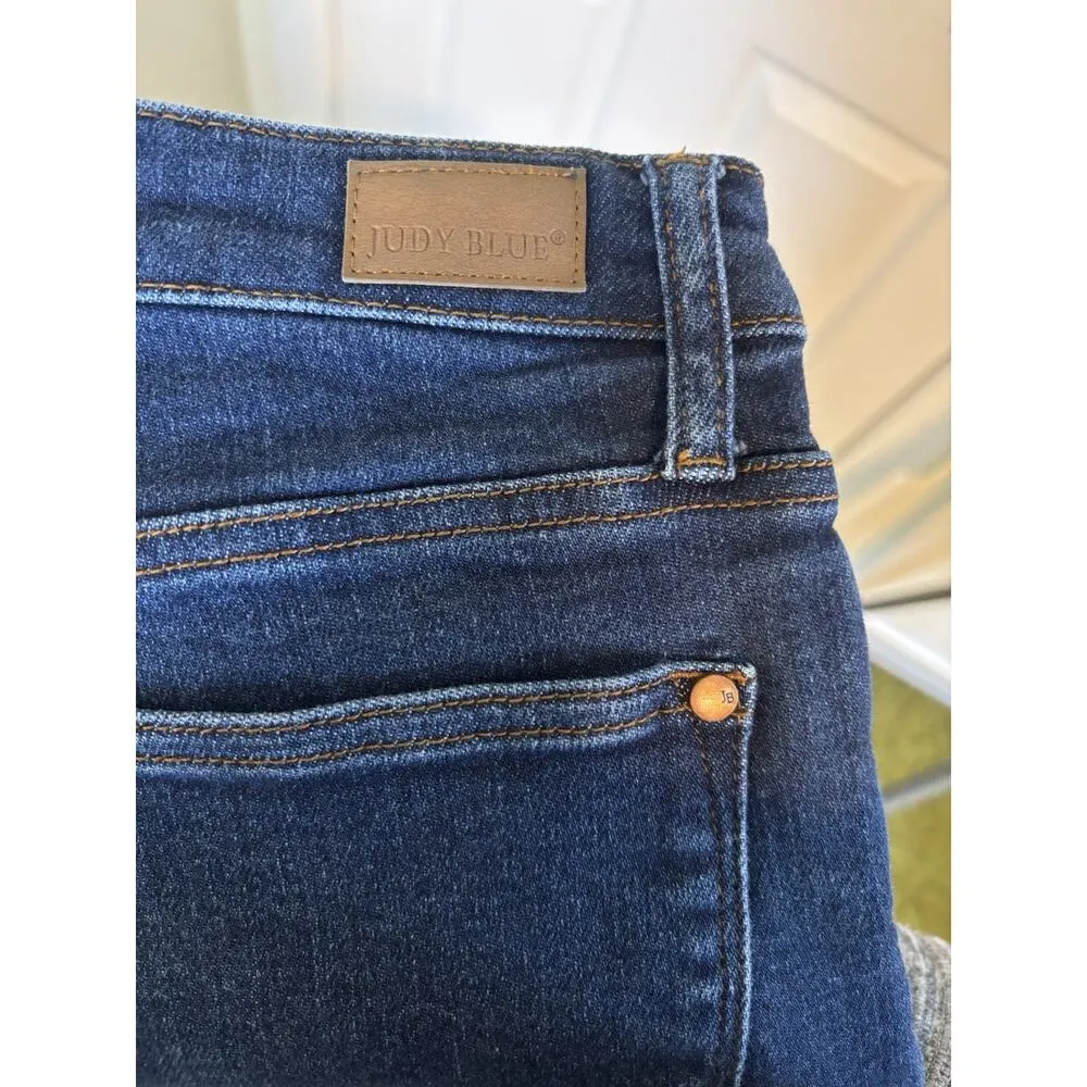 Judy Blue Women's Relaxed Fit Medium Wash Jeans Size 5 / 27 Straight Leg - Image 4