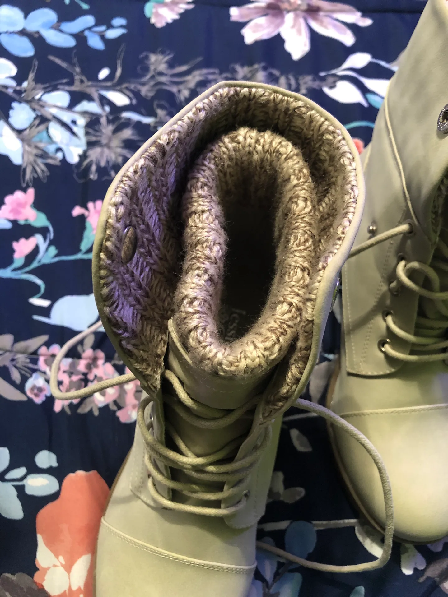 Combat Boots Tan Size 7 - Image 3