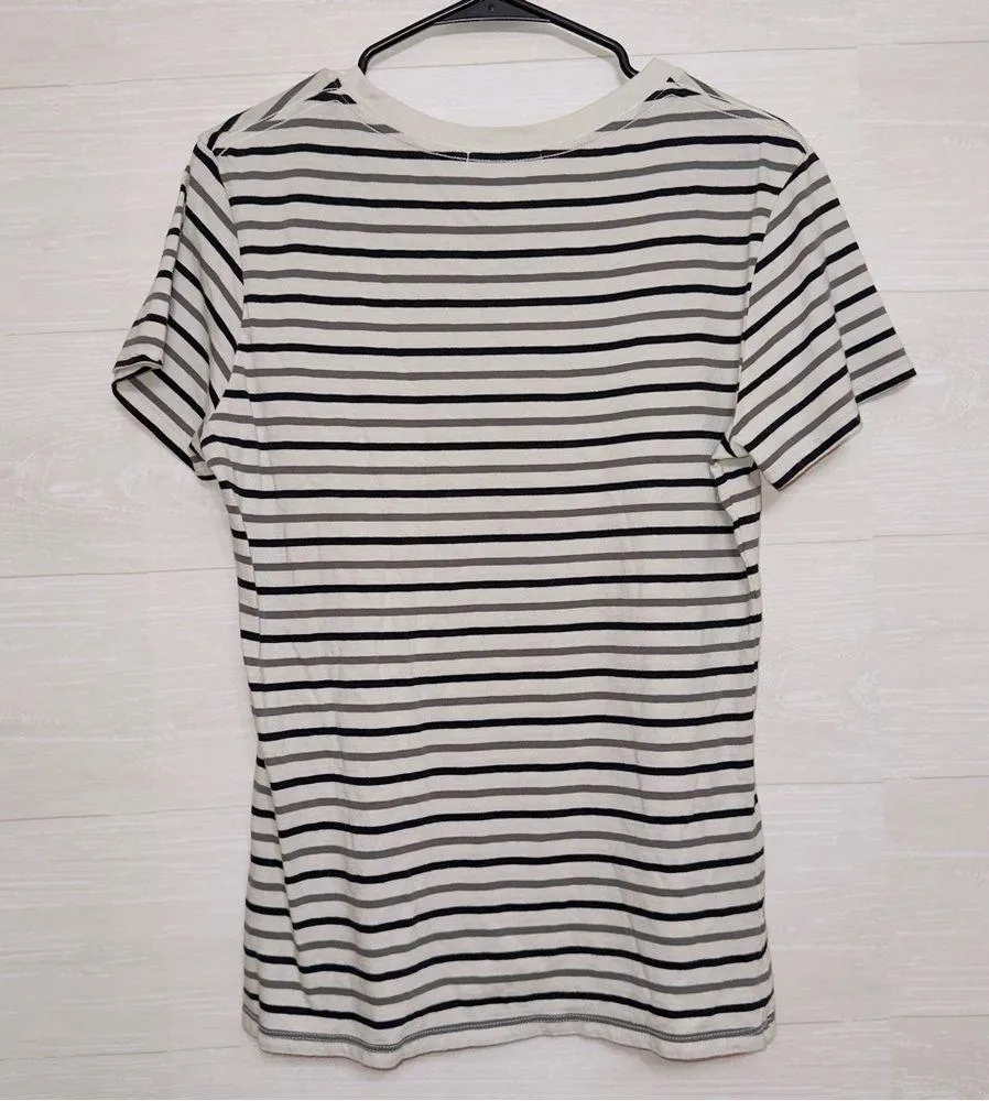 Sub_Urban Riot Women's Black and White Fitted Short Sleeve T-Shirt size medium - Image 7