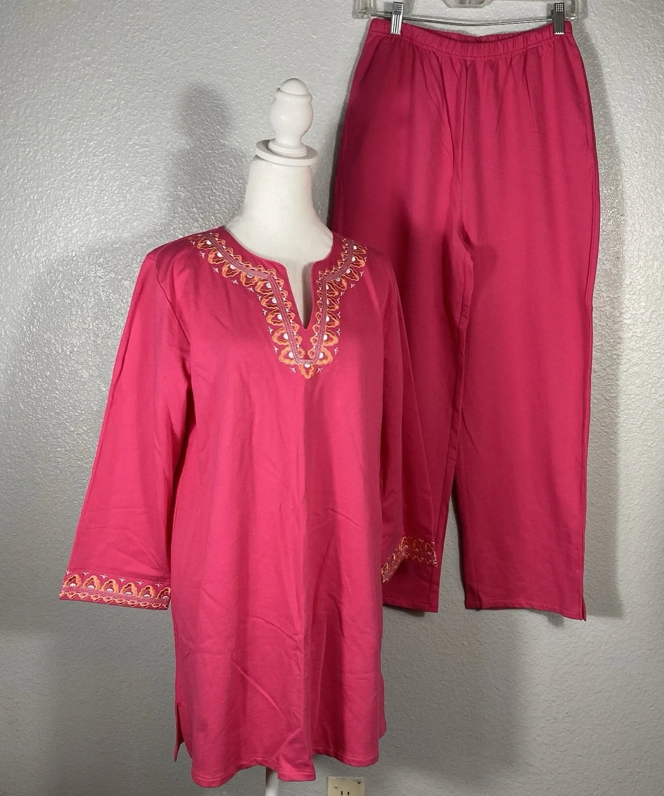 Stan Herman Sweater Knit Tunic Legging Lounge Set S Embroidered Resort Vacation Pink - Image 1