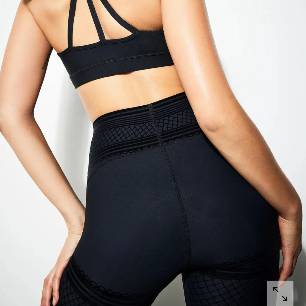 SPECIAL FX HIGH - Image 4