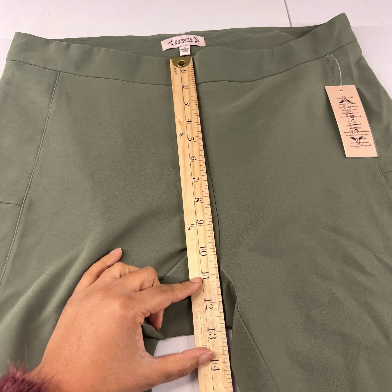 Nanette Lepore Ankle Pant Womens Large Prairie Sage Stretch All Day Comfort - Image 7