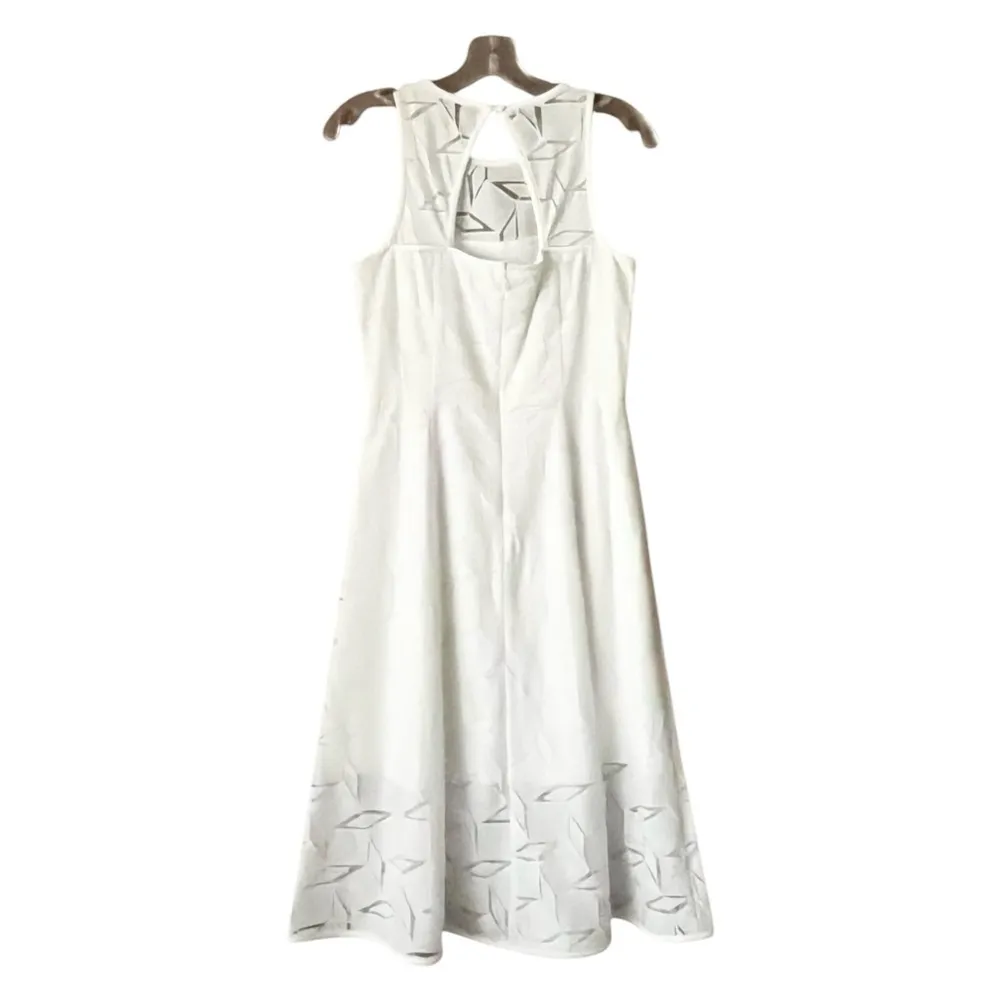 White House Black Market Lace detail and exaggerated Back Keyhole,Dress.… - Image 3