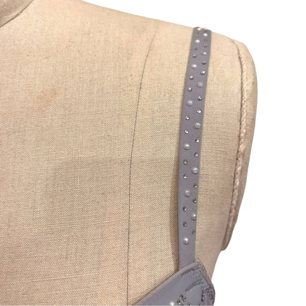 New Victoria’s Secret Dream Angels Rhinestone Pearl Demi Gray Bra Size 32DD - Image 11