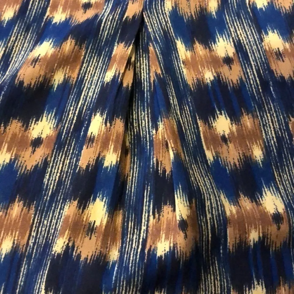 Skies Are Blue Half Button Down Patterned Blouse - Image 8