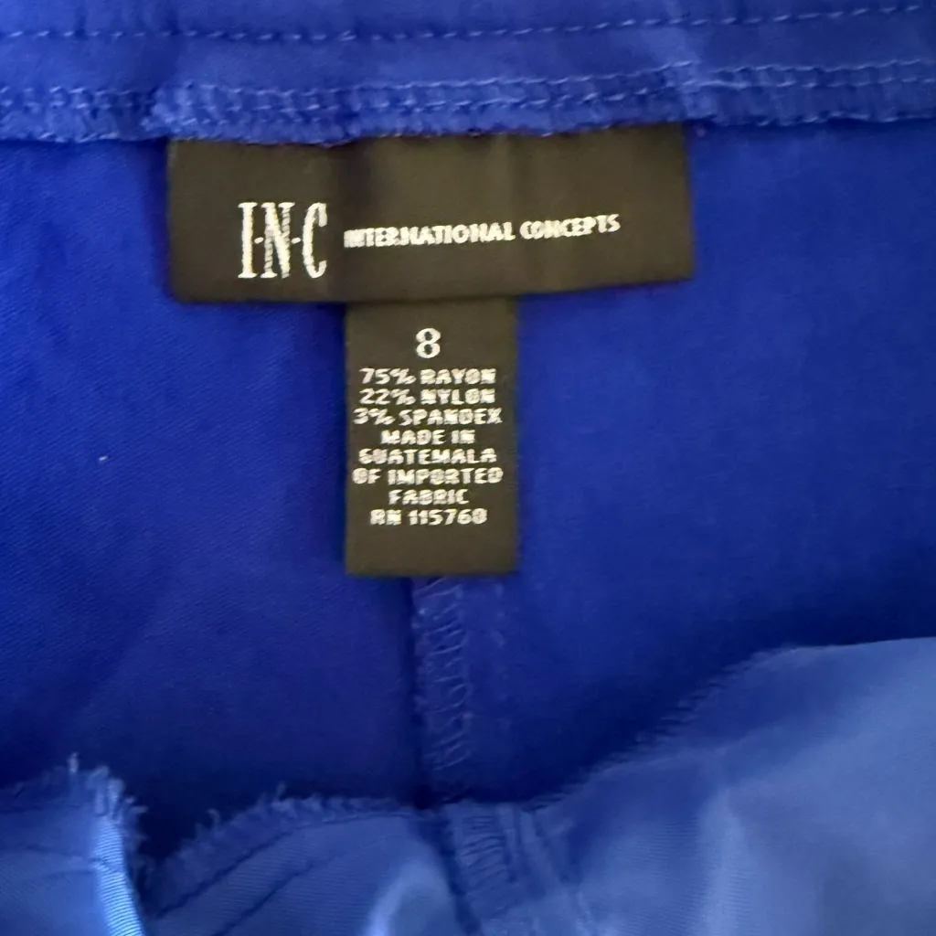 INC Mid Rise Pull On Shorts Blue Size 8 EUC - Image 4