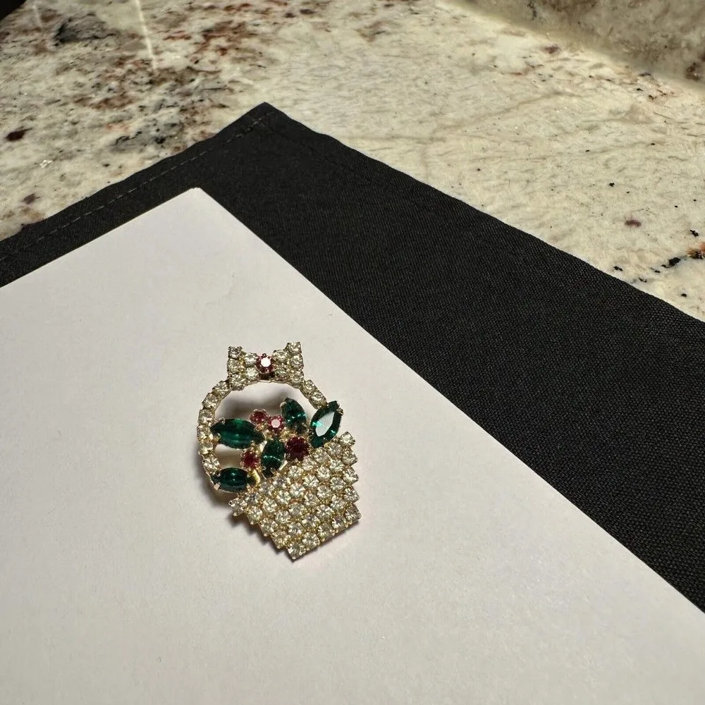 Prong Set Rhinestone Basket Clear Red & Green Christmas Holiday Brooch Pin Gold - Image 3
