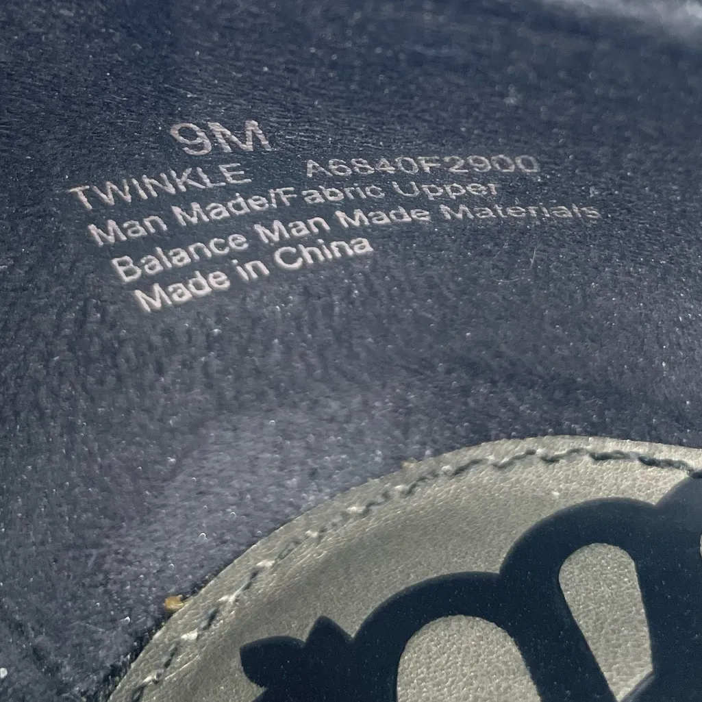 Fergalicious Twinkle Ballet Flats Size 9 Faux Snakeskin Ribbon Bow Jewel Toe Y2K - Image 6