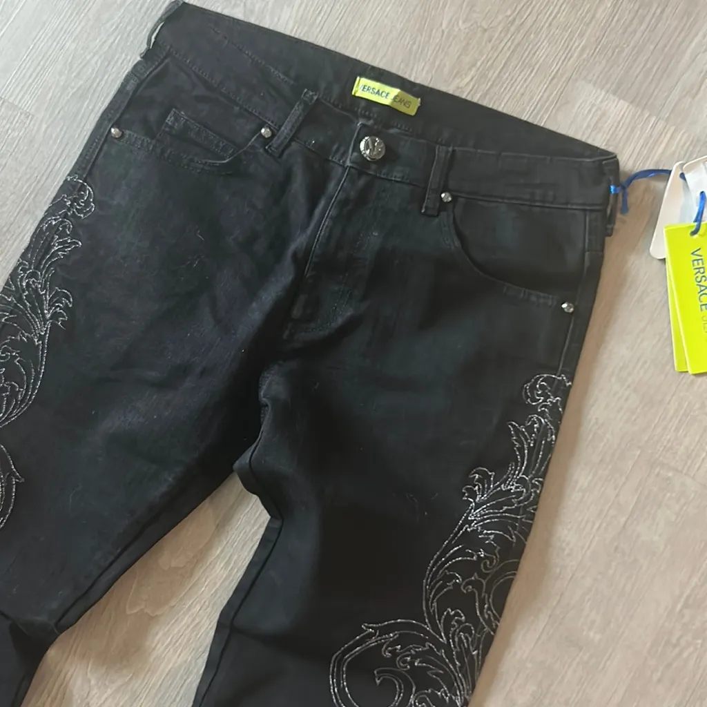 Versace Women’s jeans - Image 4