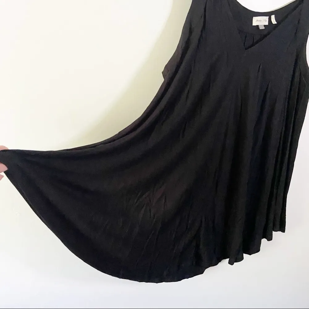 Anthropologie Meadow Rue Black Basic Flowy Tank - Image 5