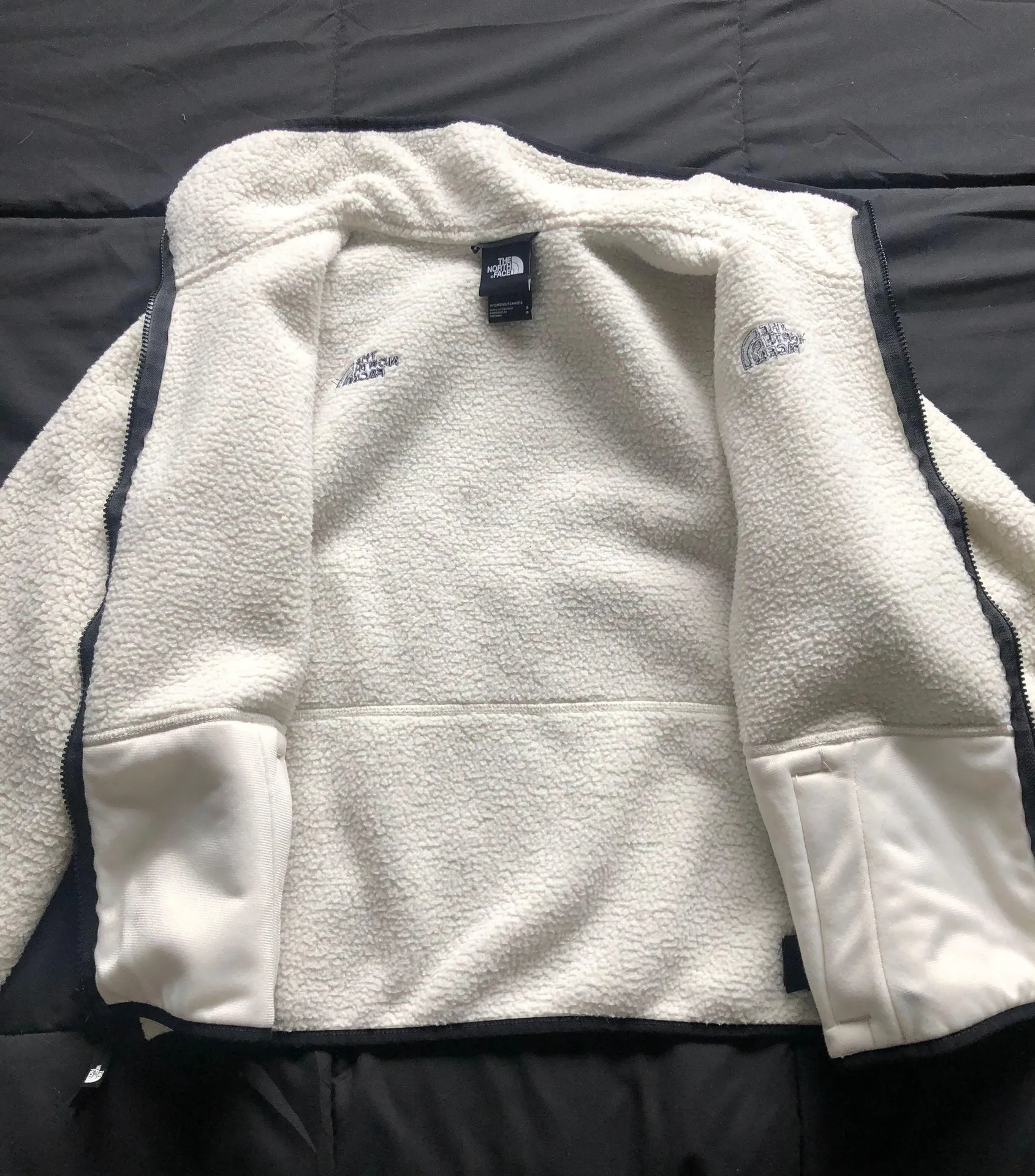 The North Face Lightweight Zip Up - Image 2