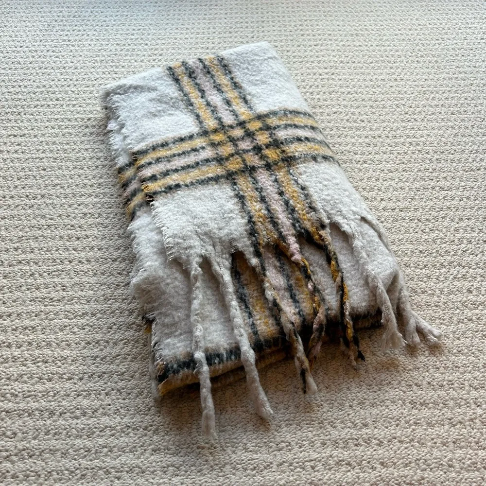 Steve Madden Plaid Fringe Trim Blanket Scarf - Image 7