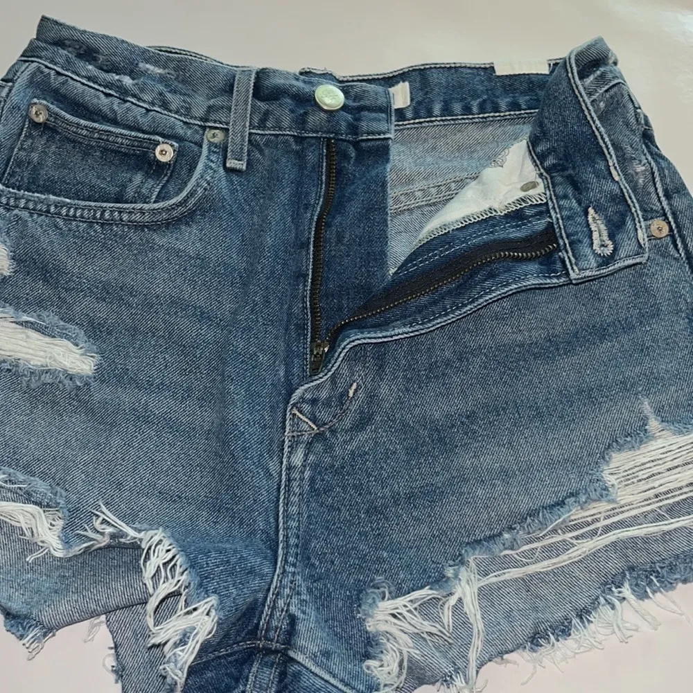 Lovers + Friends Mid Rise Shorts Size 26 - Image 16