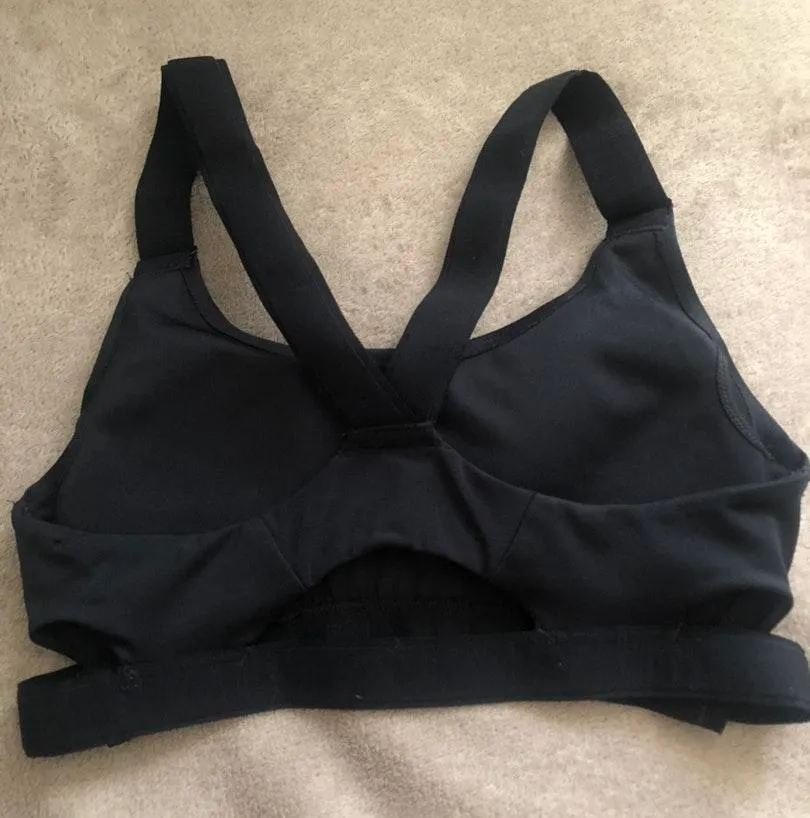 Nike Black Sports Bra Xs  - Image 4