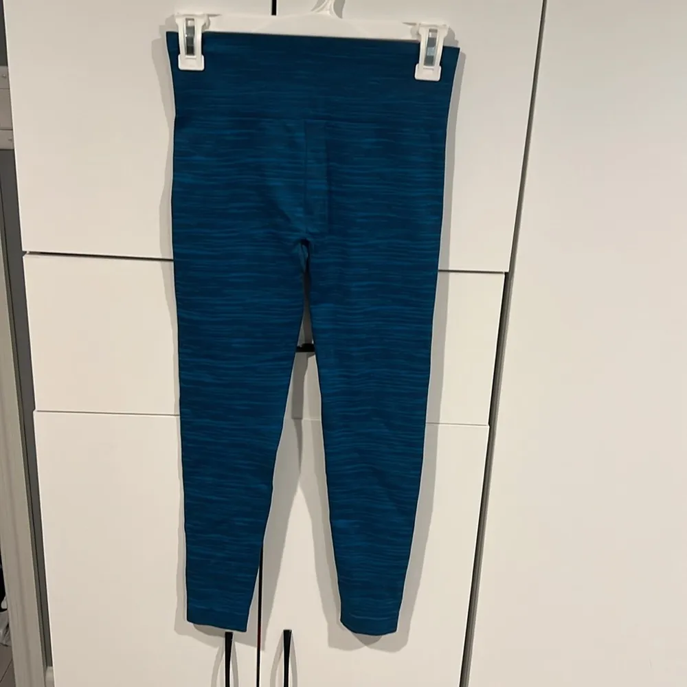 Gymshark ‎ leggins . size M - Image 3