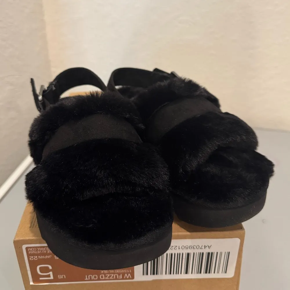 Koolaburra by UGG Adjustable Slide Sandals Fuzz'd Out Black Size 5 - Image 2