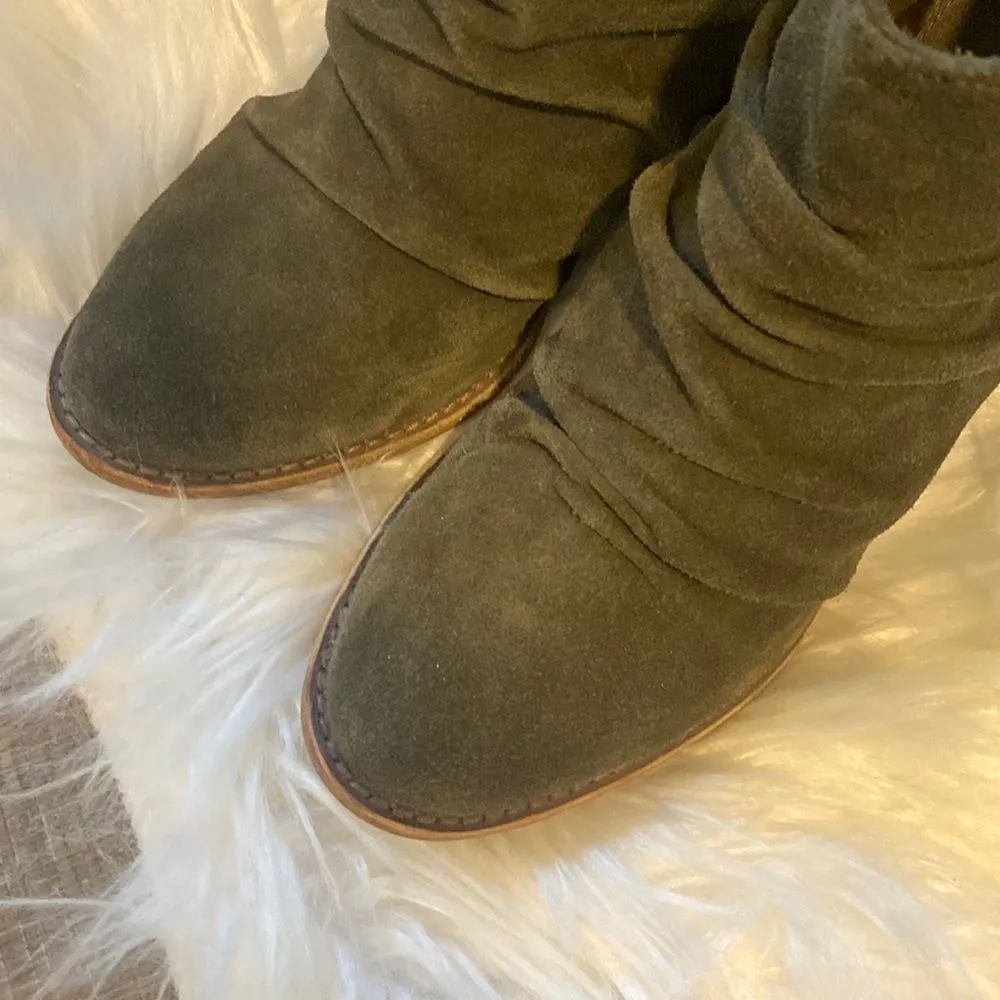 Y2K Splendid Rodeo Suede Boots Womens 8.5 Low Booties Olive Slouchy Stacked Heel - Image 7