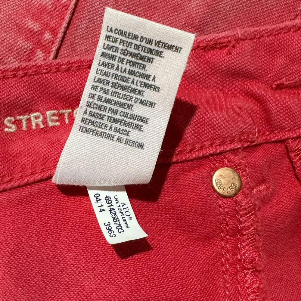 American Eagle SZ 2 Shorts Mid-Rise Stretch Zip-Fly Rear Frayed Hems Pink Wash - Image 7