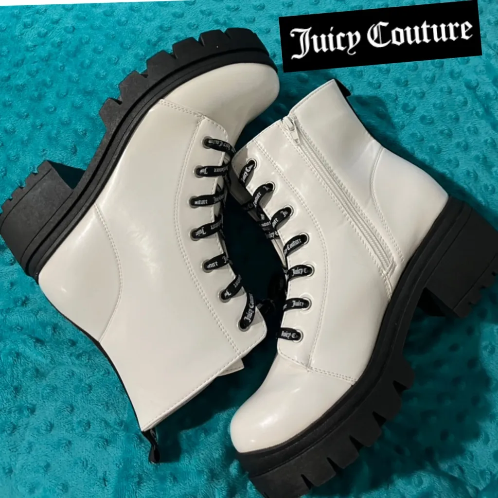 Juicy Couture  White Boots JC-Carme  Chunky Heal  Size 10 - Image 2