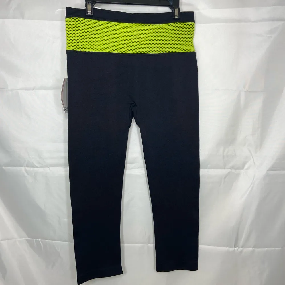 NEW Sports Illustrated women’s black totally lime stretch active crop leggings L Green Size L - Image 3