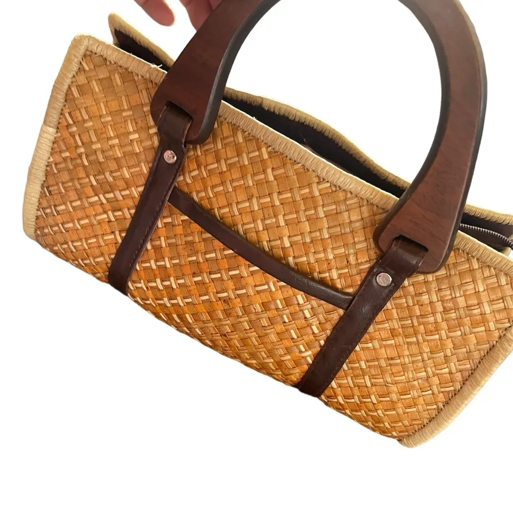 Beach Bag Woven in Straw wooden handles - Image 2