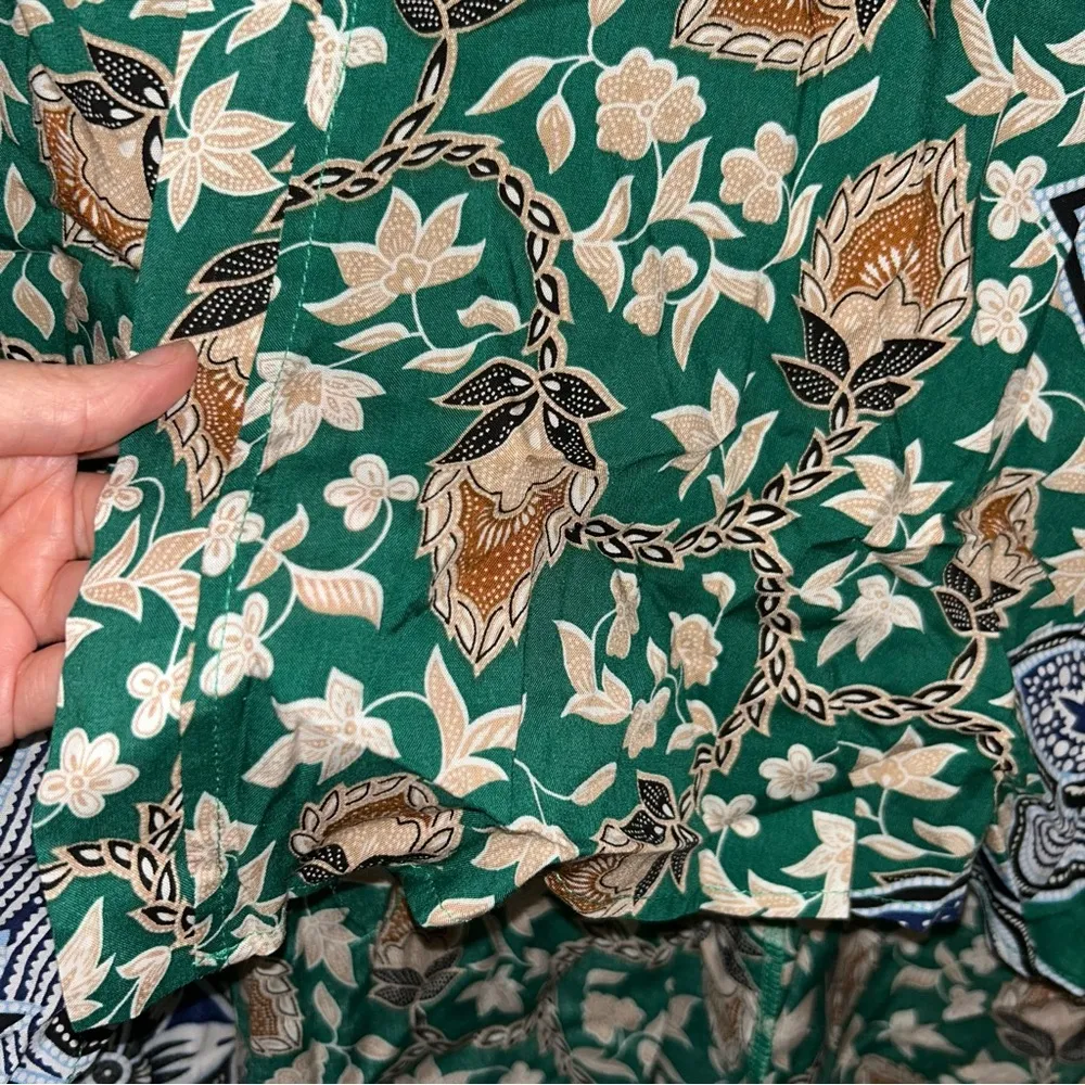 Green Floral Kimono with Paisley Accents Size M - Image 5