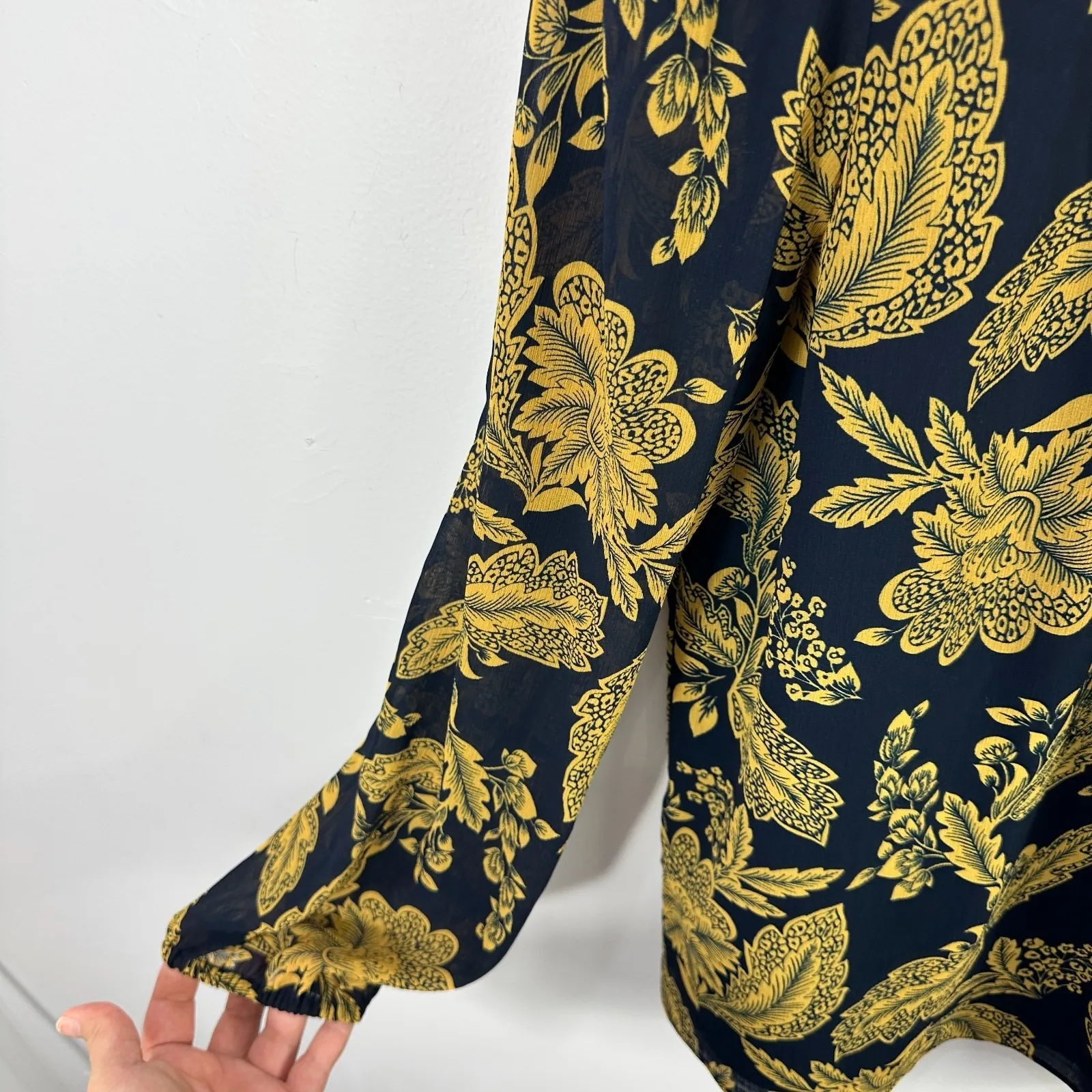 J.Crew Blouse Womens‎ Small Navy Floral Boho Statement Chic Preppy Soft Glam Art - Image 7