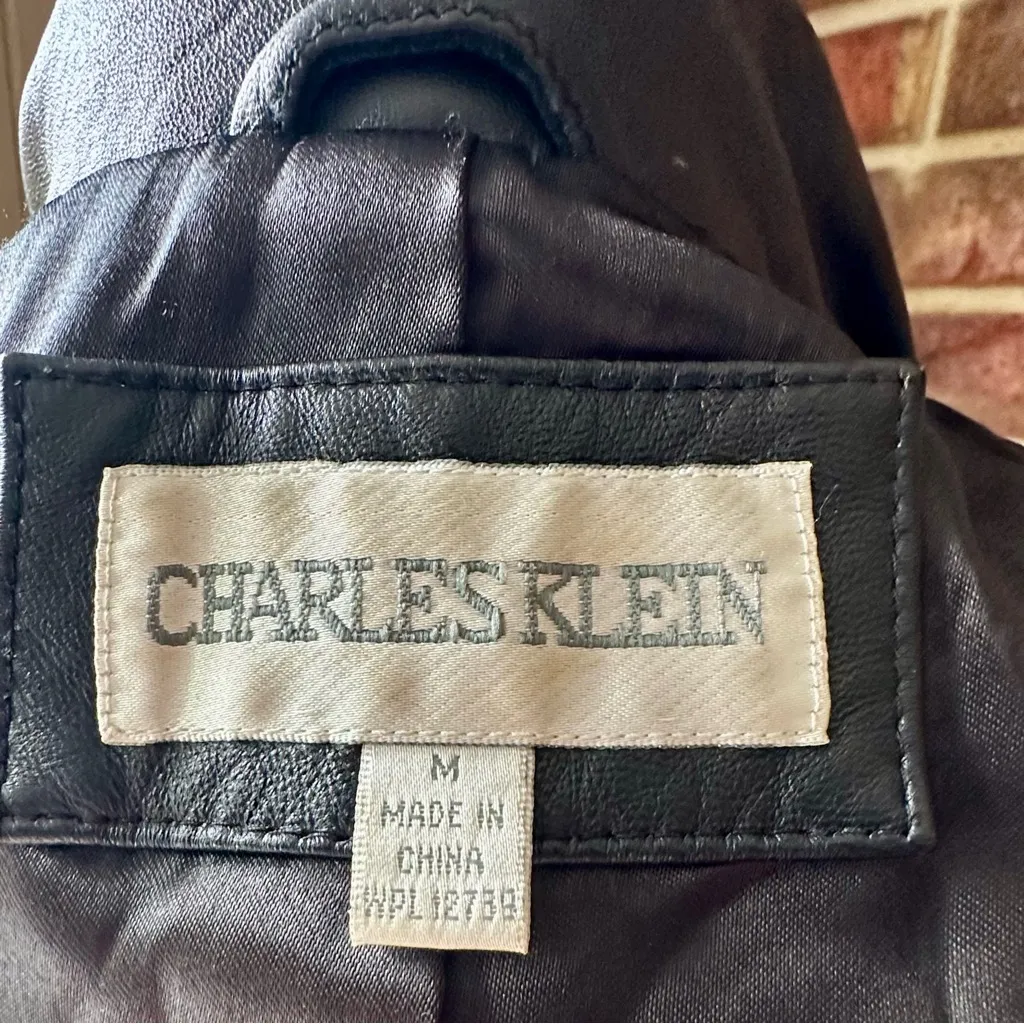 Black Leather Women's Jacket Blazer Suit Styling Vintage Edgy Three Button 90s Size M - Image 10