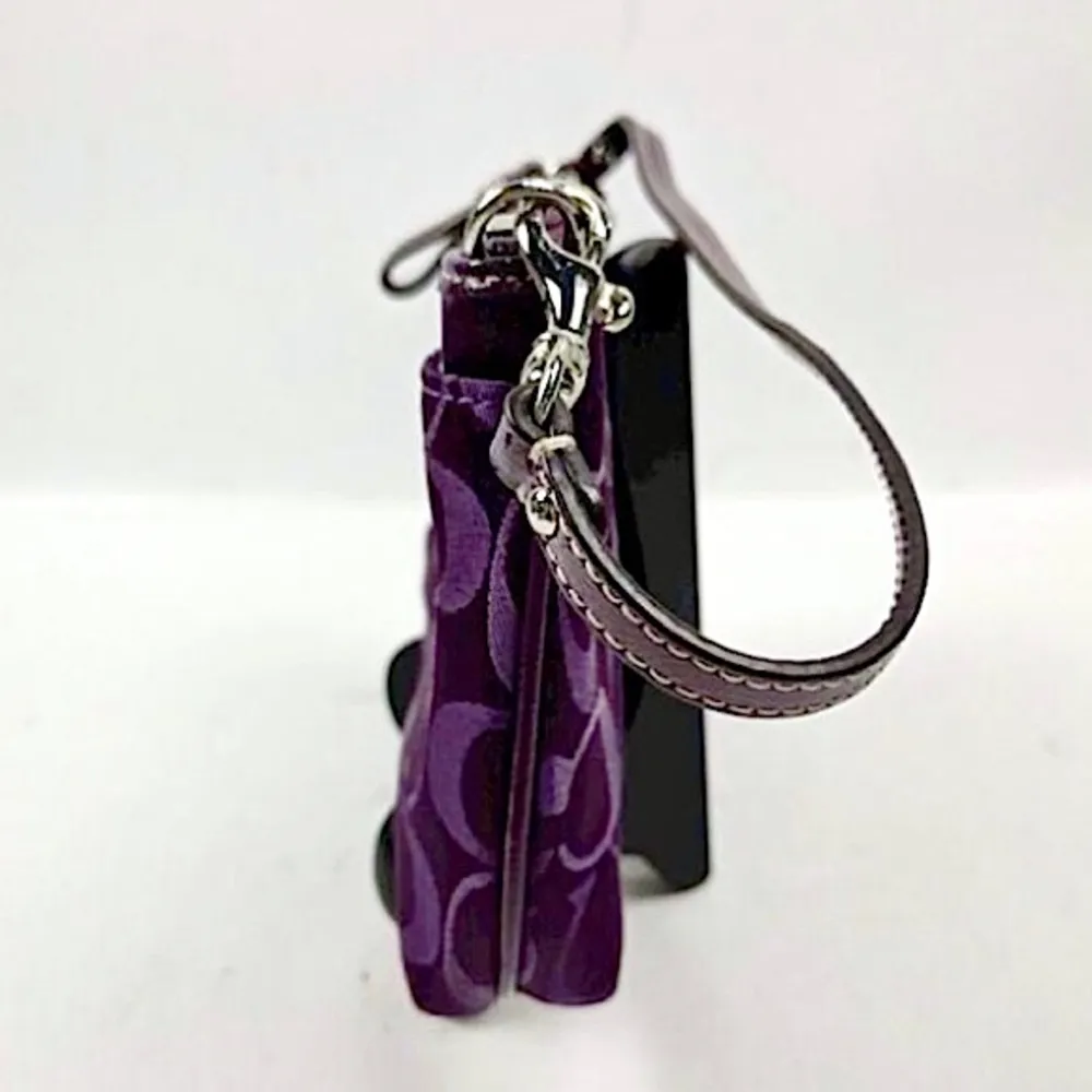 COACH Purple Jacquard Signature C Wristlet Clutch with Top Zipper Closure - Image 3