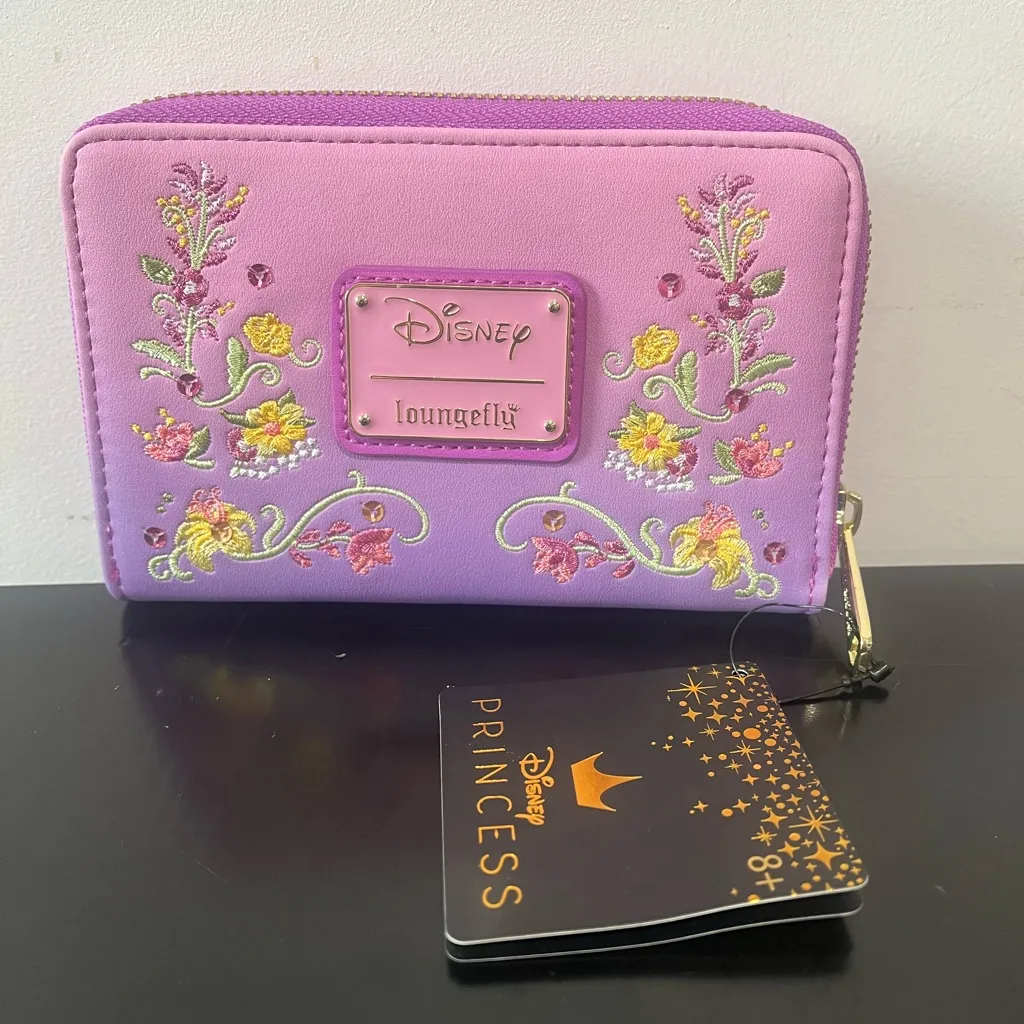 Loungefly Disney Princess Stories Series 5/12 Tangled Rapunzel Wallet - Image 2