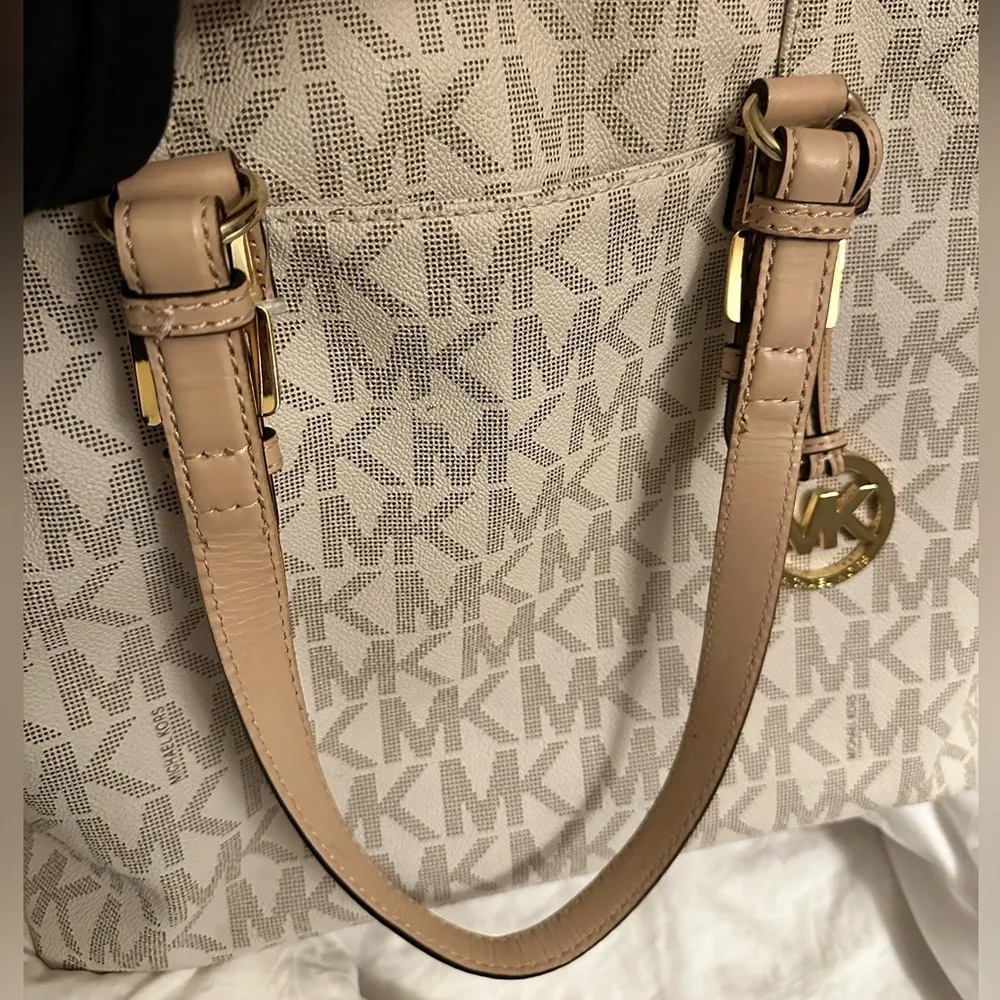 MICHAEL KORS SIGNATURE VANILLA SHOPPING TOTE SHOULDER BAG - Image 11