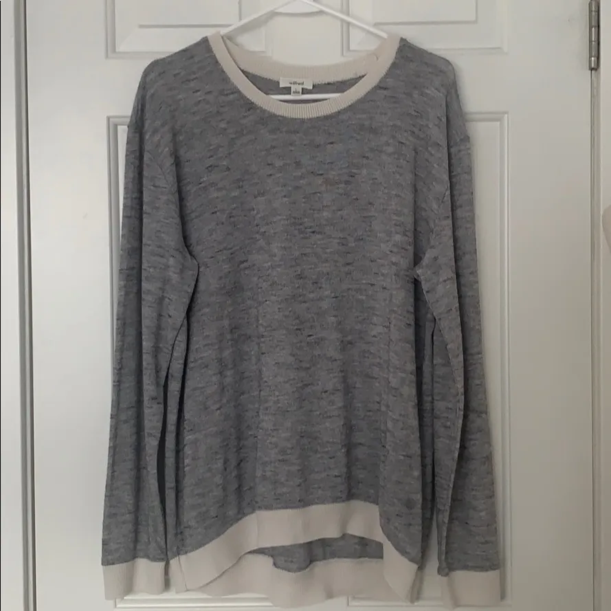Wilfred Aritzia Size Large Gray/White Long Sleeve Sweater - Image 3