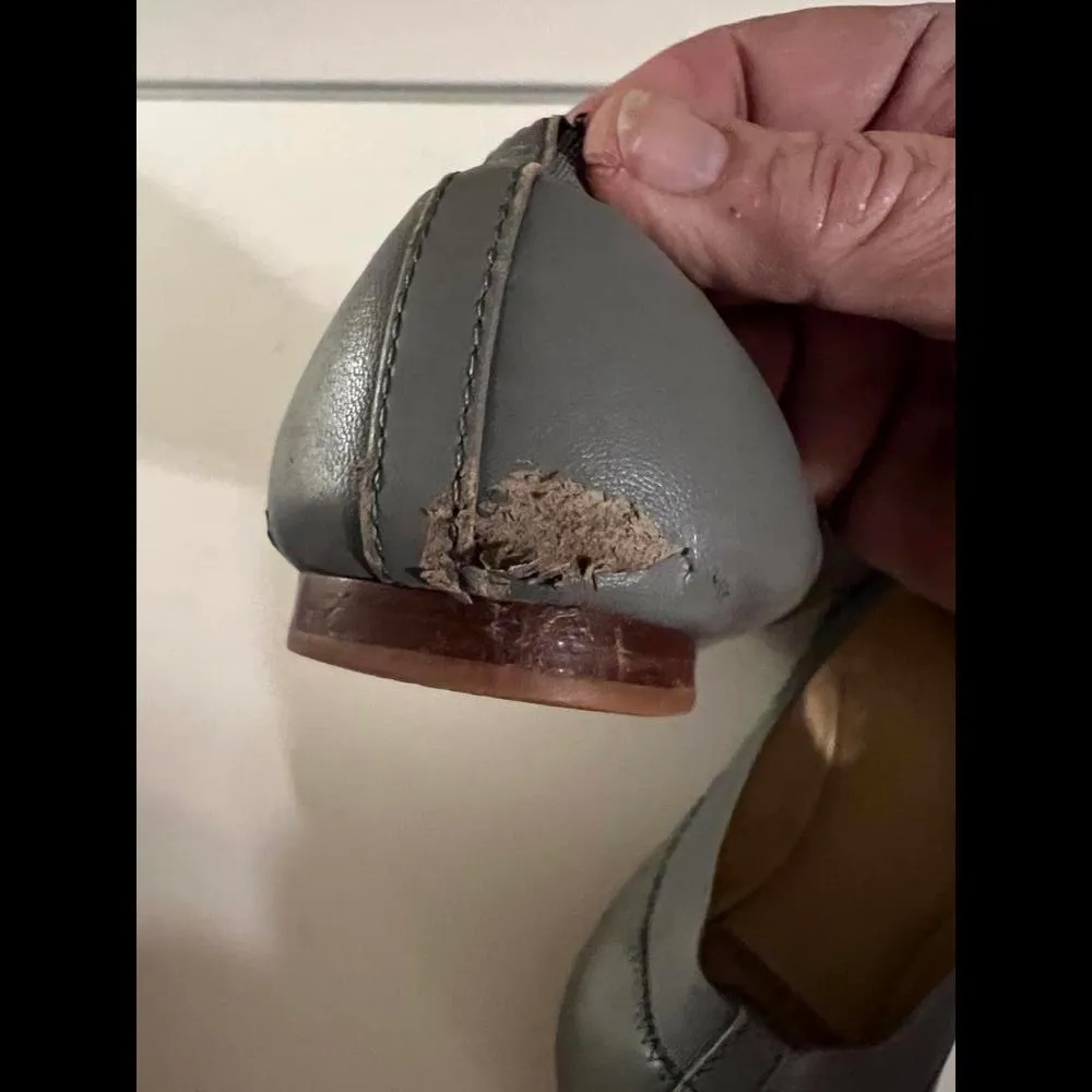 Tory Burch Gray Leather Flats with Iconic Logo size 6M - Image 5