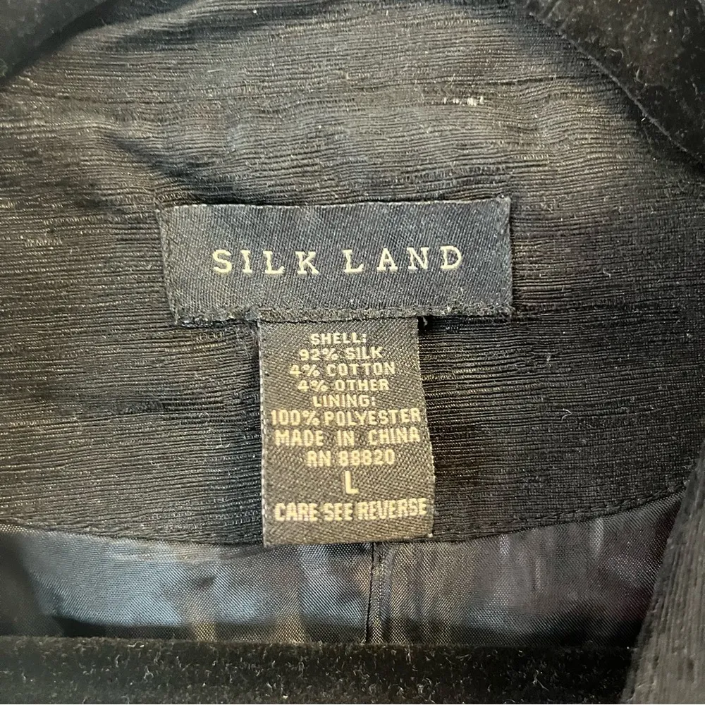 Silk Land Jacket Black w/ Cream Embroidery Ruffle Trim Single Clasp Blazer L EUC Size L - Image 3