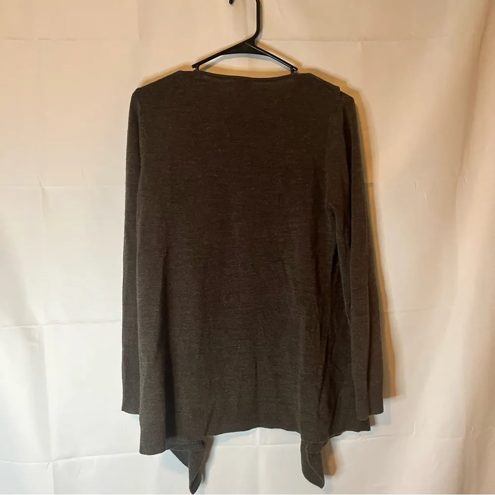 Carol Rose Cozy Gray Cardigan Sweater - Image 2