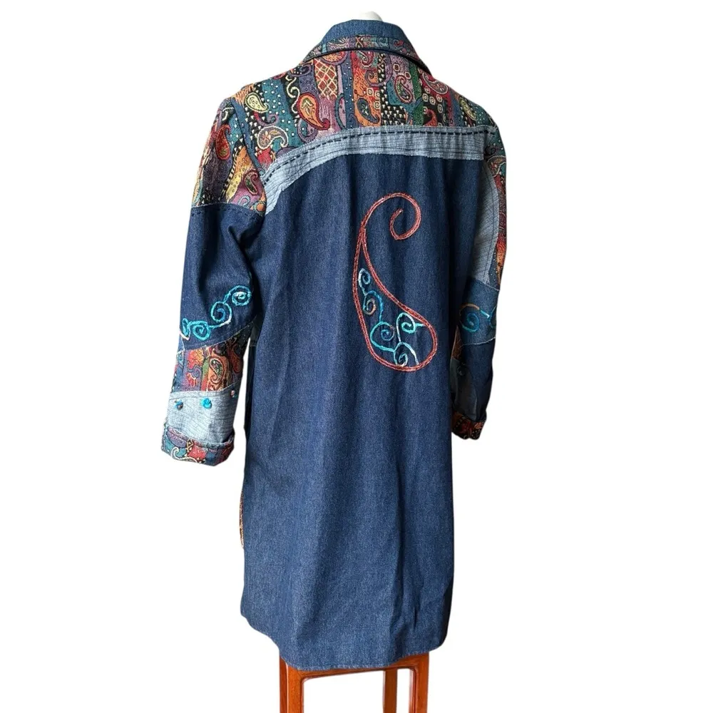 Vtg Parsley & Sage Patchwork Embroidered Brocade Tapestry Long Denim Jacket, XL Blue - Image 4