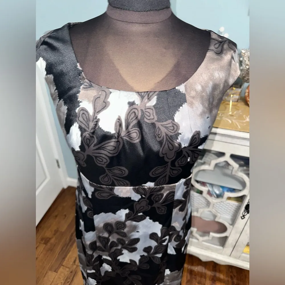 🦋 AGB Dress Classy & Sexy Floral Black Size 8 - Image 7