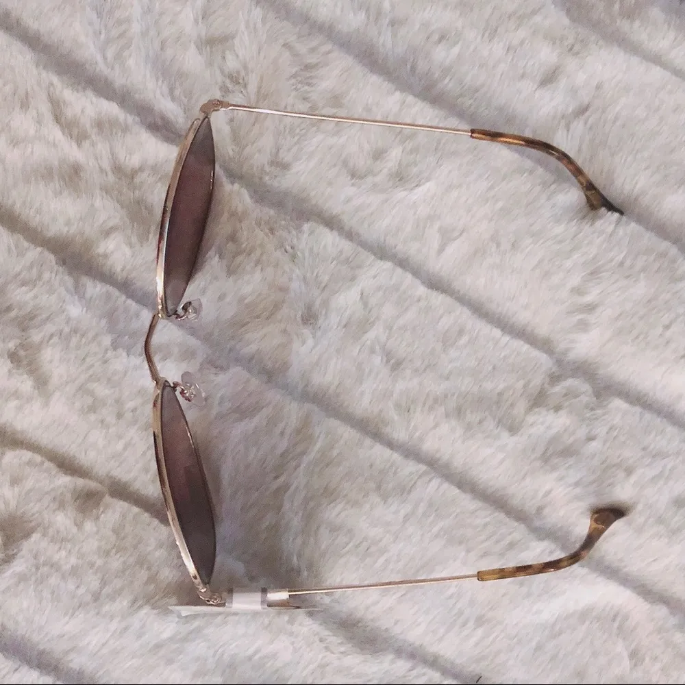 Oscar de la Renta Sunglasses 100% UV Protect NWT - Image 5