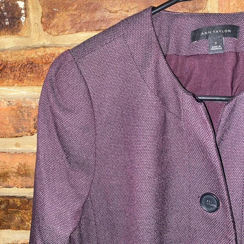 Ann Taylor Burgundy Tweed Button Down Jacket Women's Size 0 - Image 2