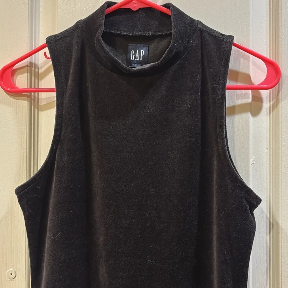 GAP NWTS..BLACK SLEEVELESS BODY SUIT BLACK VELOUR..SIZE SMALL.. - Image 4