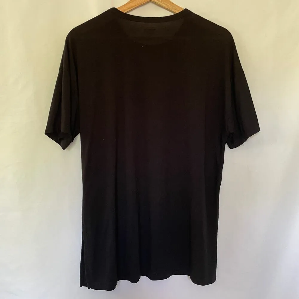 Old Navy Active ultralite black short sleeved t-shirt athleisure side slits XS - Image 6