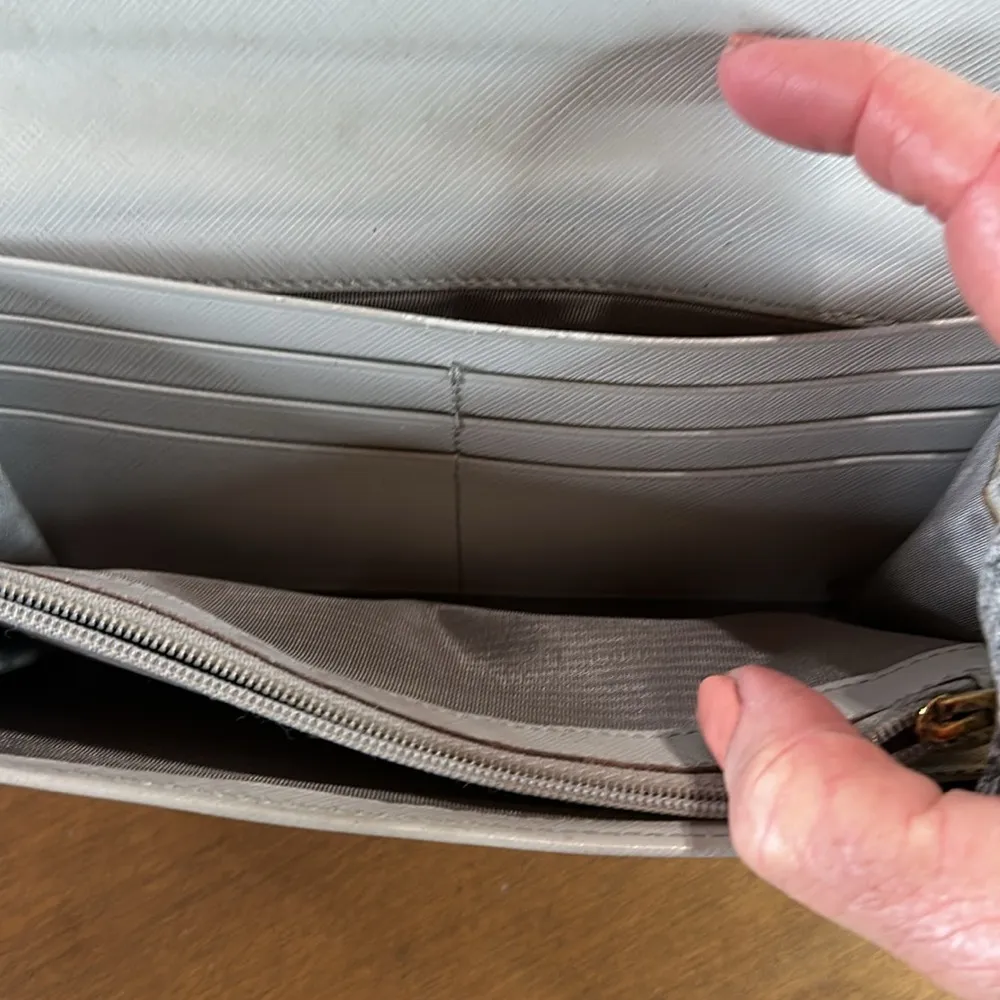 Salvatore Ferragamo Double Gancio Leather Continental Grey Wallet with COA - Image 10