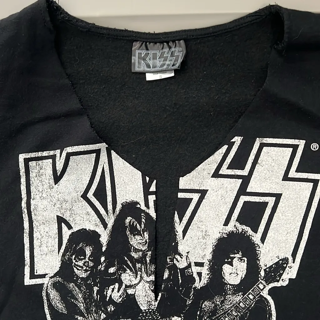 Kiss Graphic Tour Sweatshirt Black/White Size Small Black - Image 5