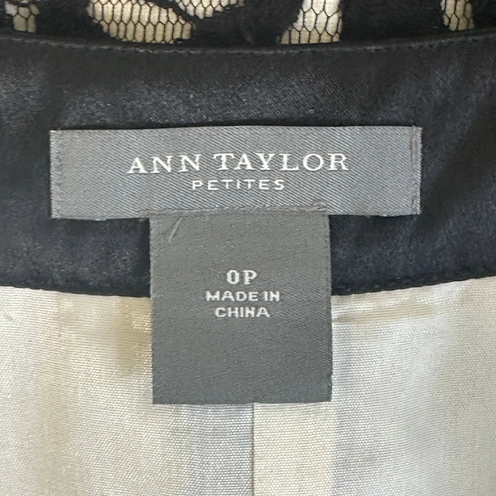 Ann Taylor Pencil Skirt Womens 0P Black Cotton Lace Floral Elegant Formal Witchy - Image 4