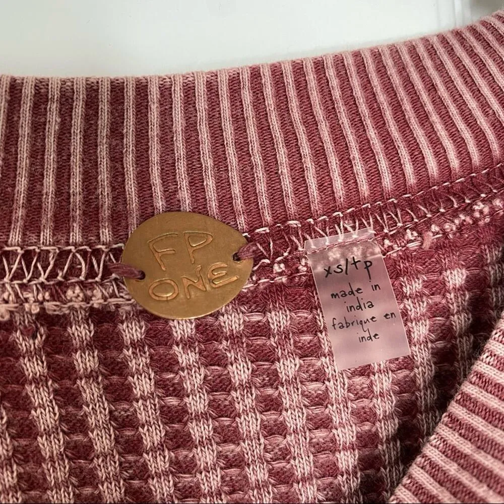 FREE PEOPLE Waffle Thermal Crew Medieval Lace Up Sleeves Pleated Shoulder XS - Image 10