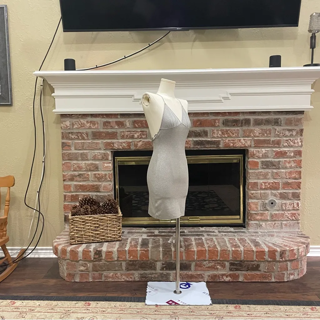 Divided by H&M silver metallic spaghetti strap knee-length dress / XS / EUC - Image 6