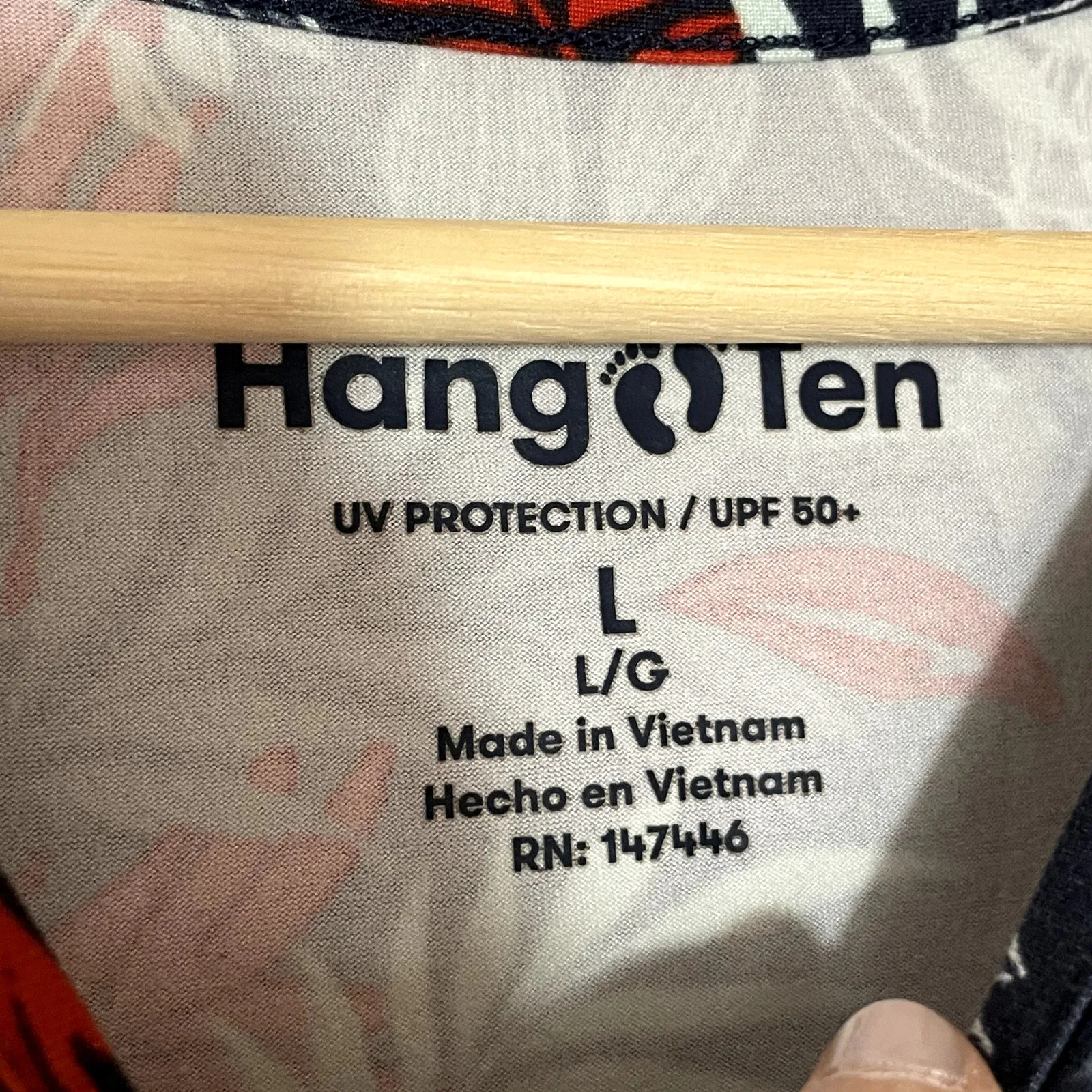 Hang Ten rash guard long sleeved leaf SPF 50+ women's size large crewneck top - Image 3