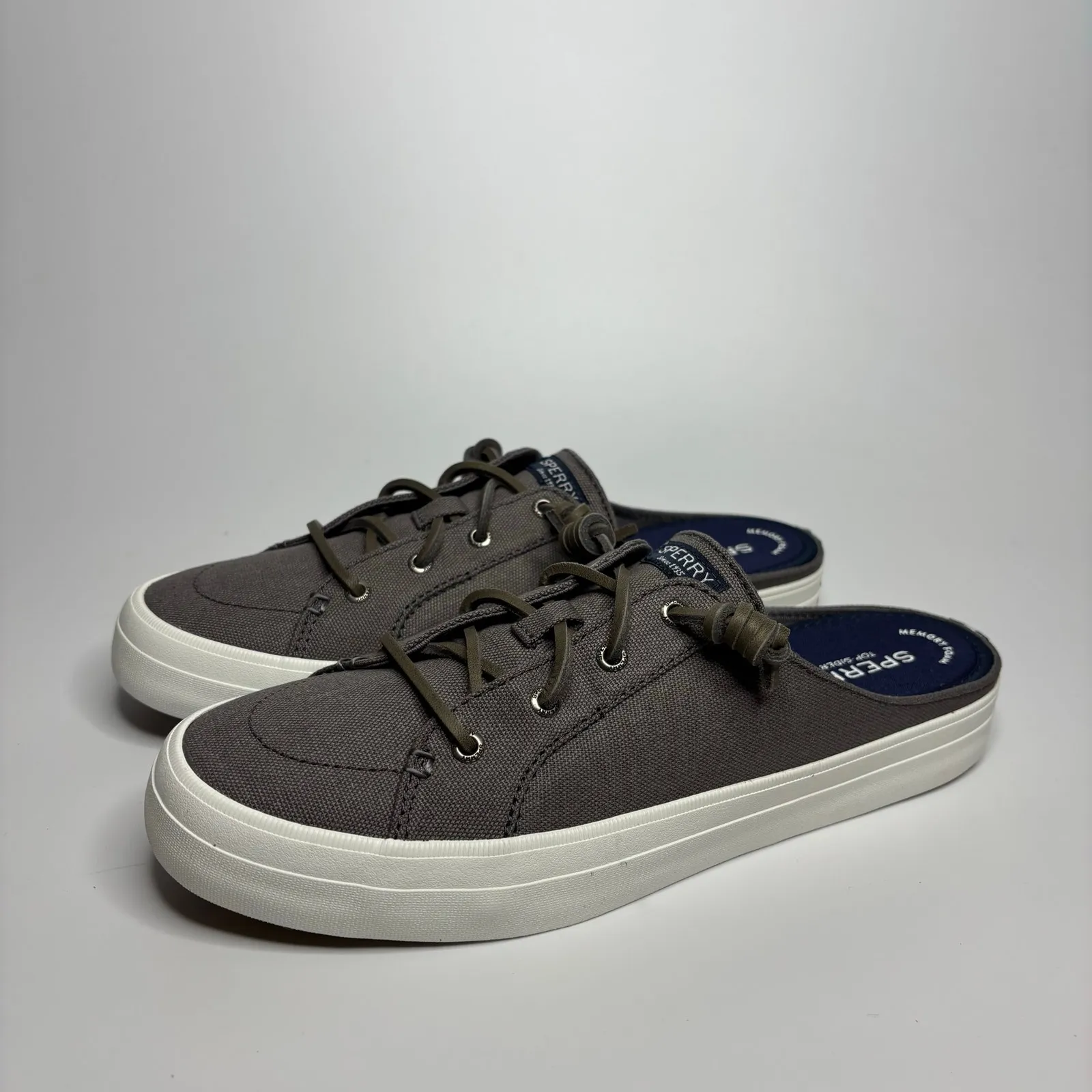 Sperry Crest Vibe Mule Sneaker in Grey Canvas - Image 3