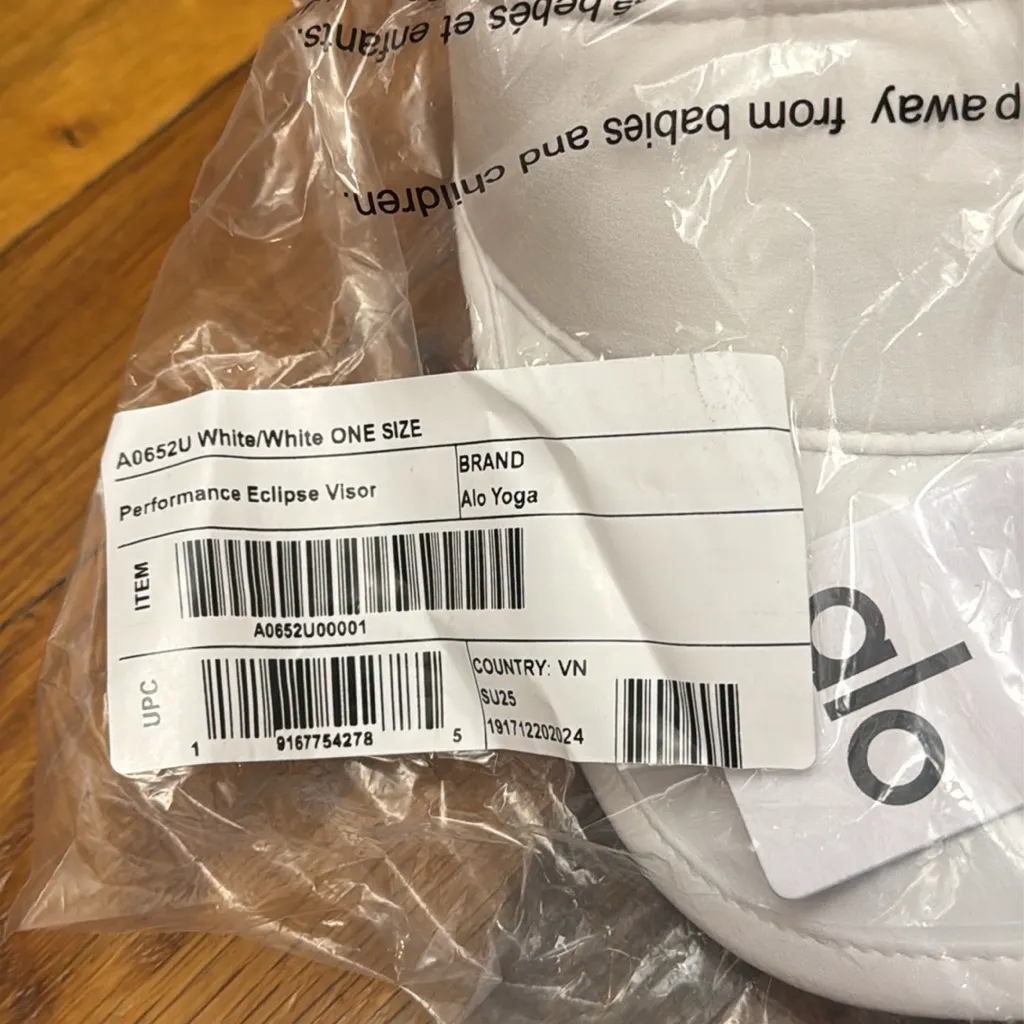 ALO Yoga White Bucket Hat with Black Logo - Image 2