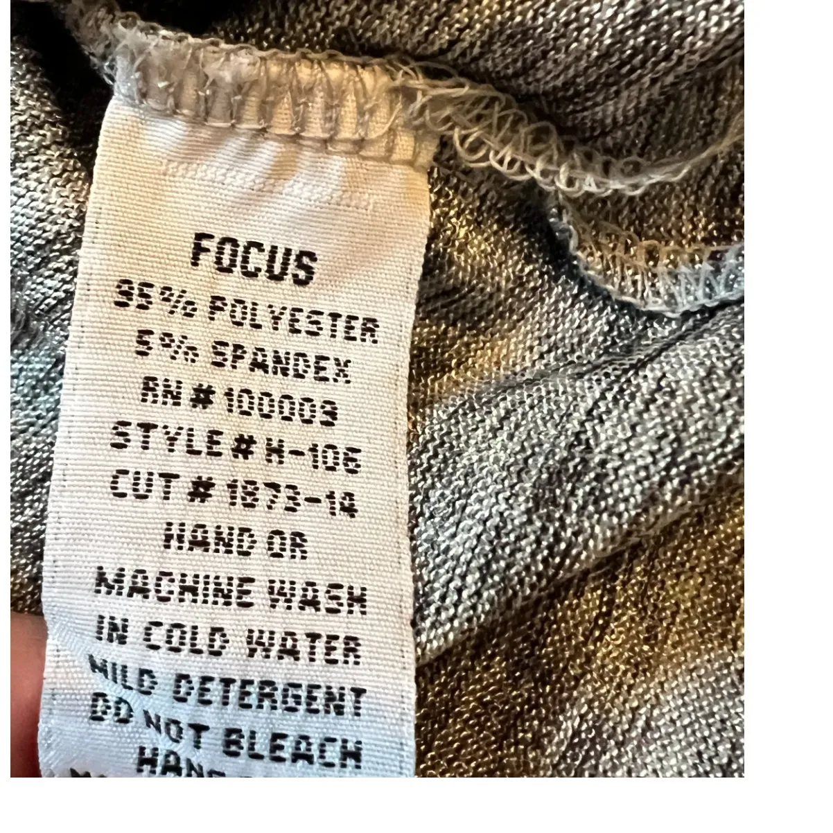 Focus Top Womens Size M Gray Pullover Tunic Front Pocket Gold Silver Graphic Size M - Image 6